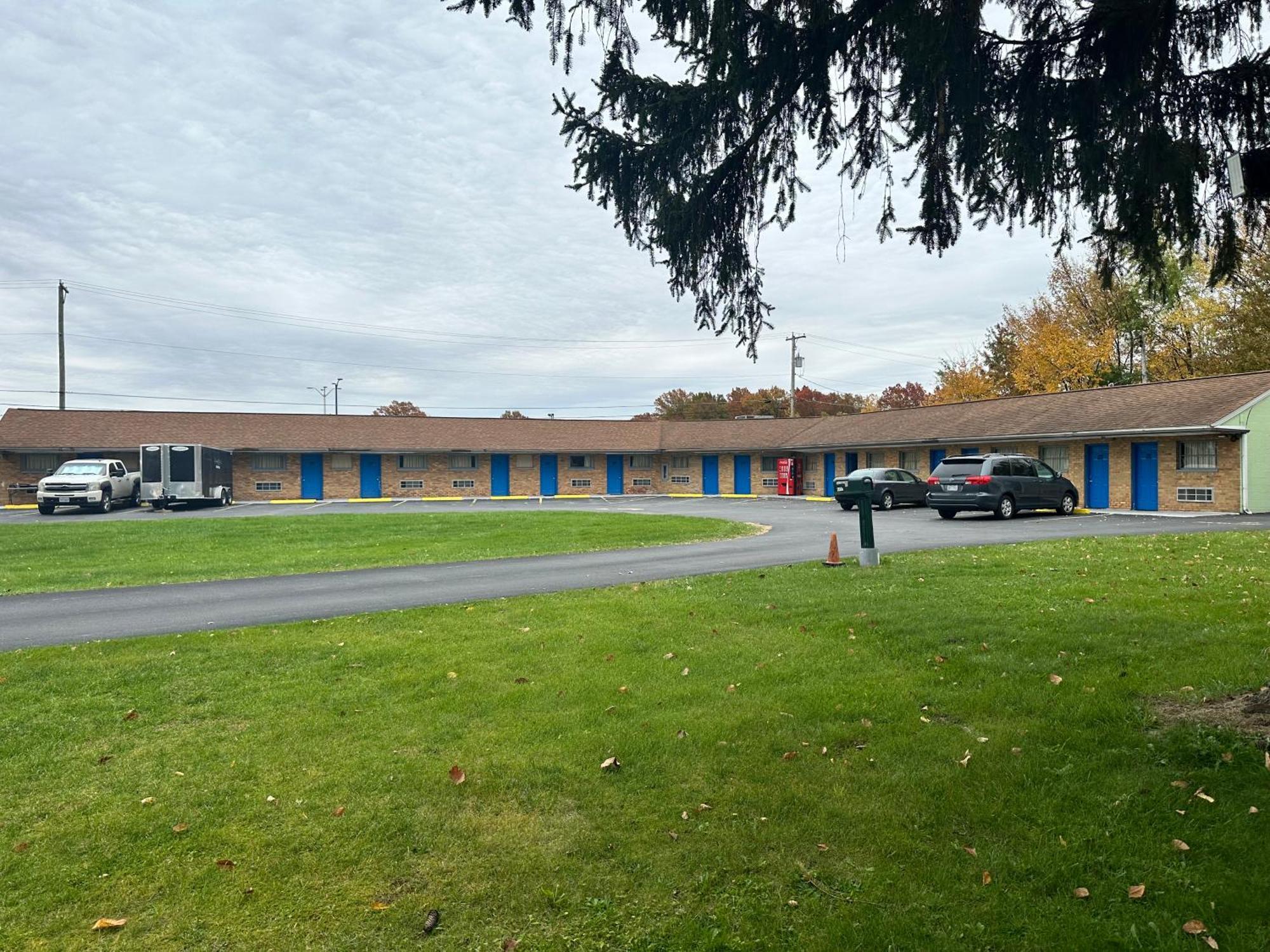 Westgate Manor Motel Austintown & Youngstown Ohio Exterior foto